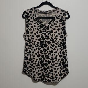 BomBom Animal Print V-neck Tank Top